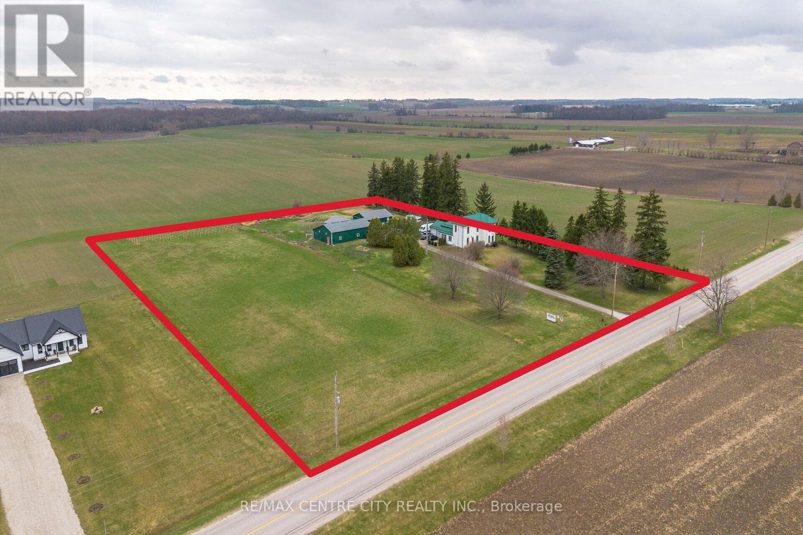 323804 MOUNT ELGIN ROAD photo 3