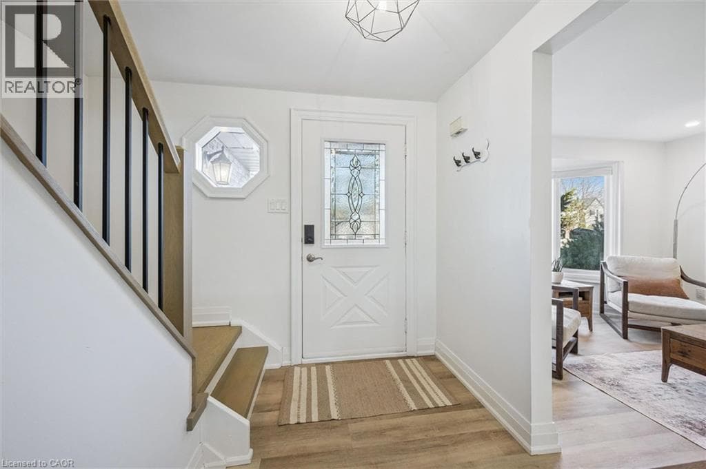 37 ENFIELD Drive photo 4