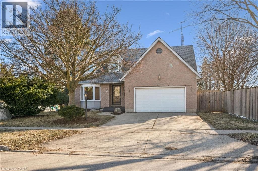 37 ENFIELD Drive photo 2