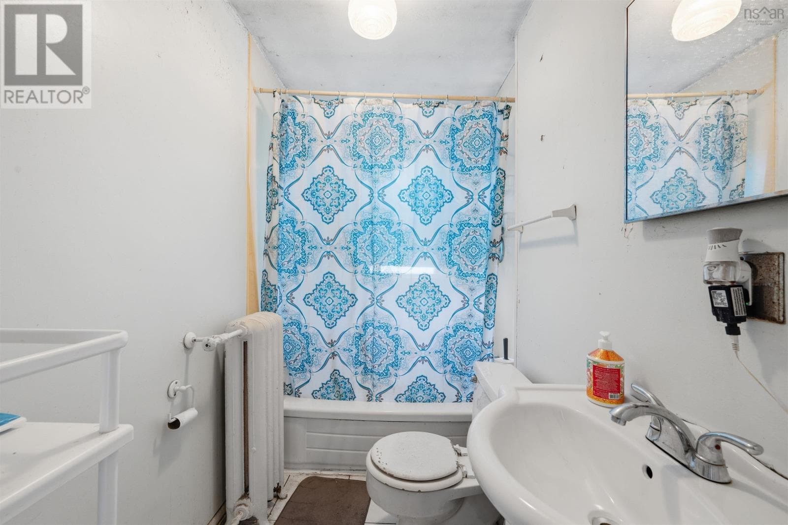 3 1034 Barrington Street photo 5