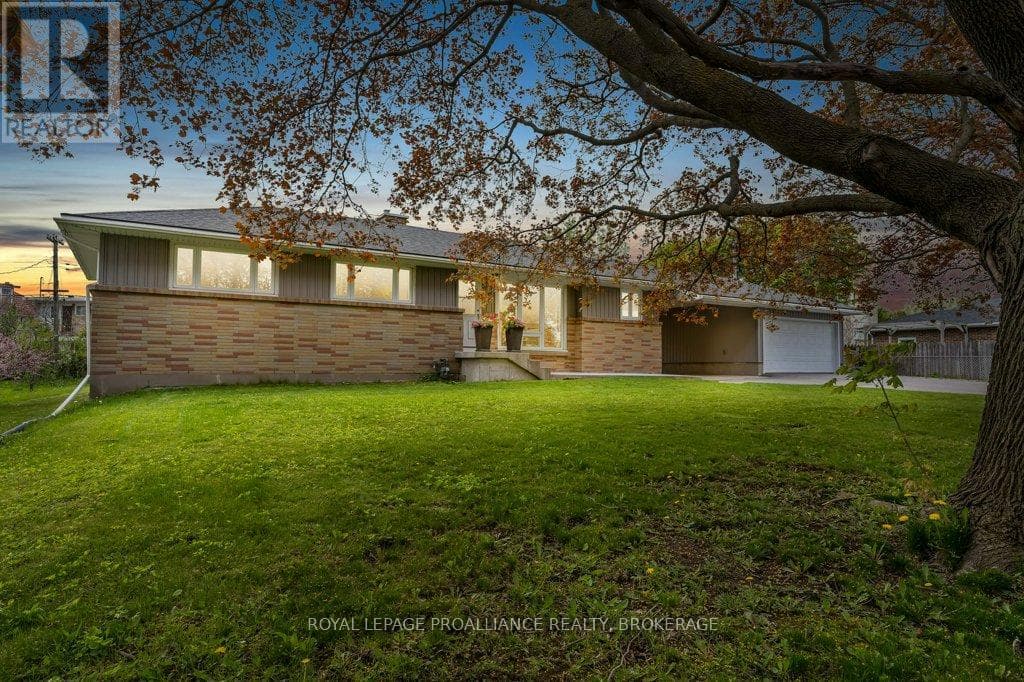 4 bed 2 bath single family at 168 AVENUE ROAD — $649,000