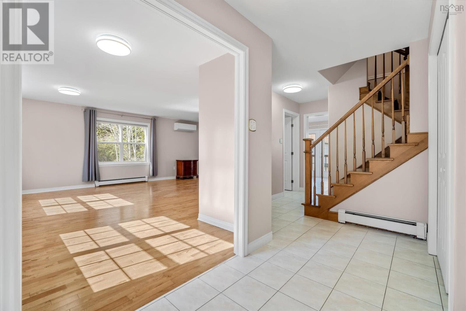 6 Binnacle Court photo 3