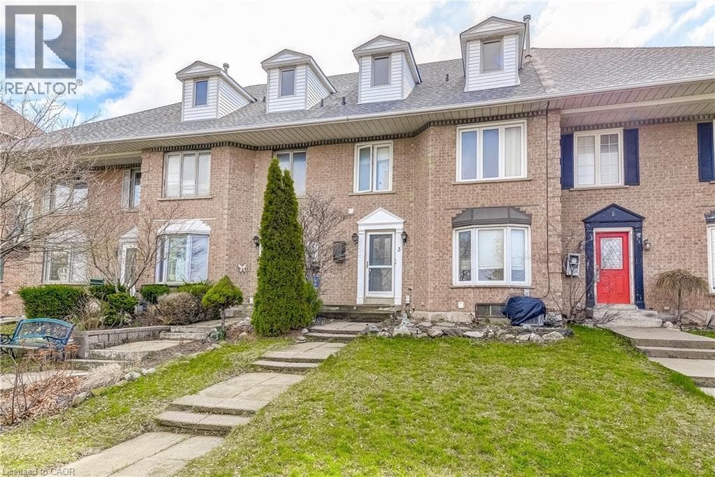 3 bed 3 bath single family at 3 WATERFORD Crescent — $799,000