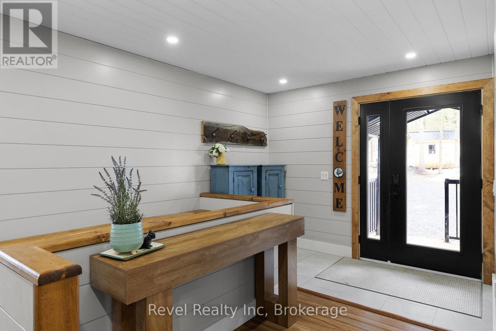 84 WOODS ROAD photo 3