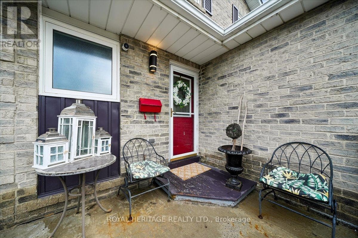 72 FRAZER ROAD photo 3