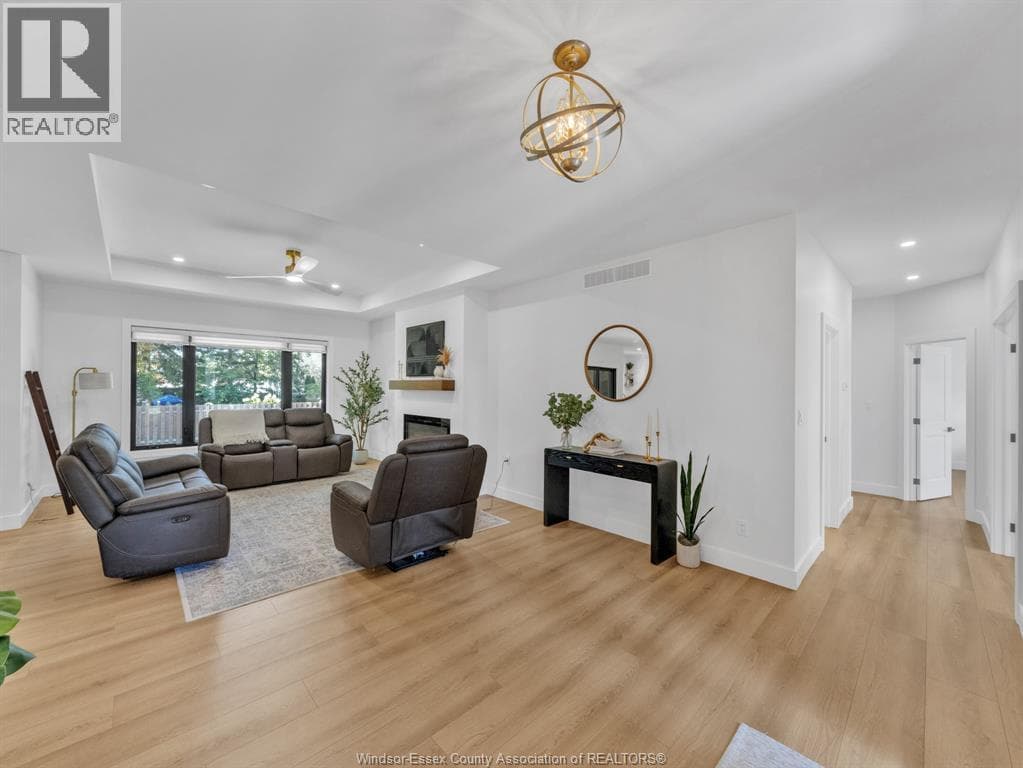 1499 FULLER DRIVE photo 3