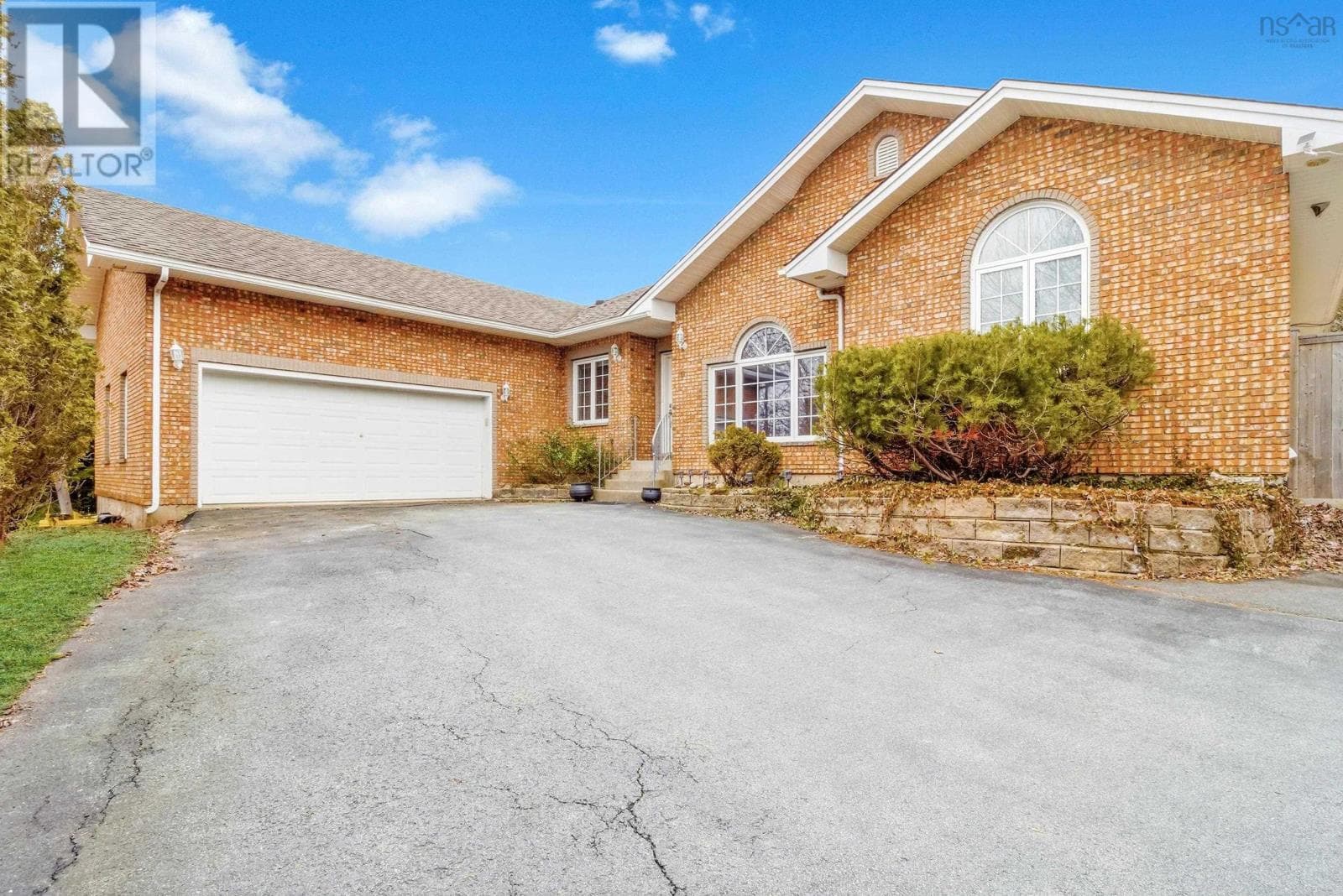 68 Glen Arbour Way photo 3