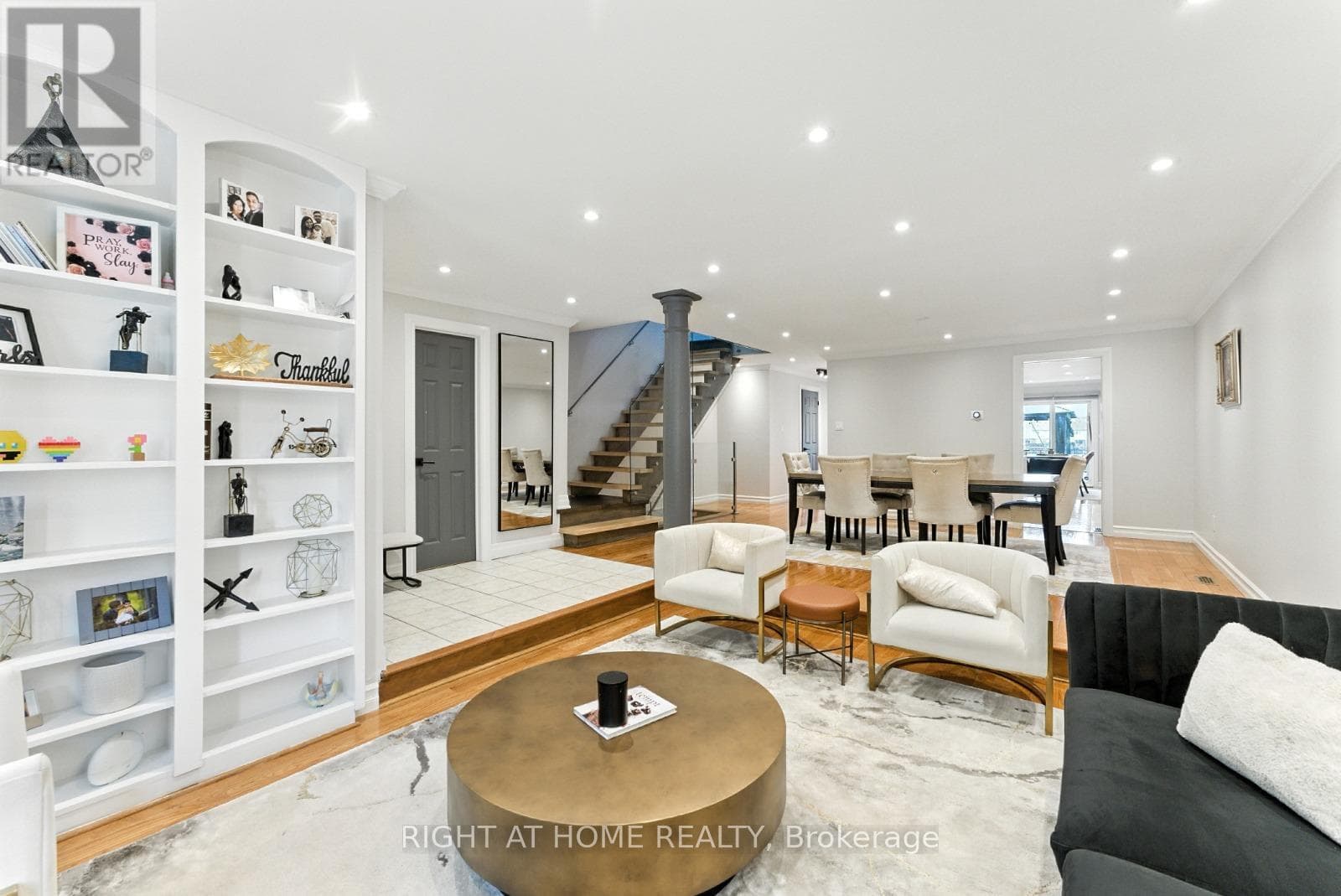 65 SUNVALE PLACE photo 5