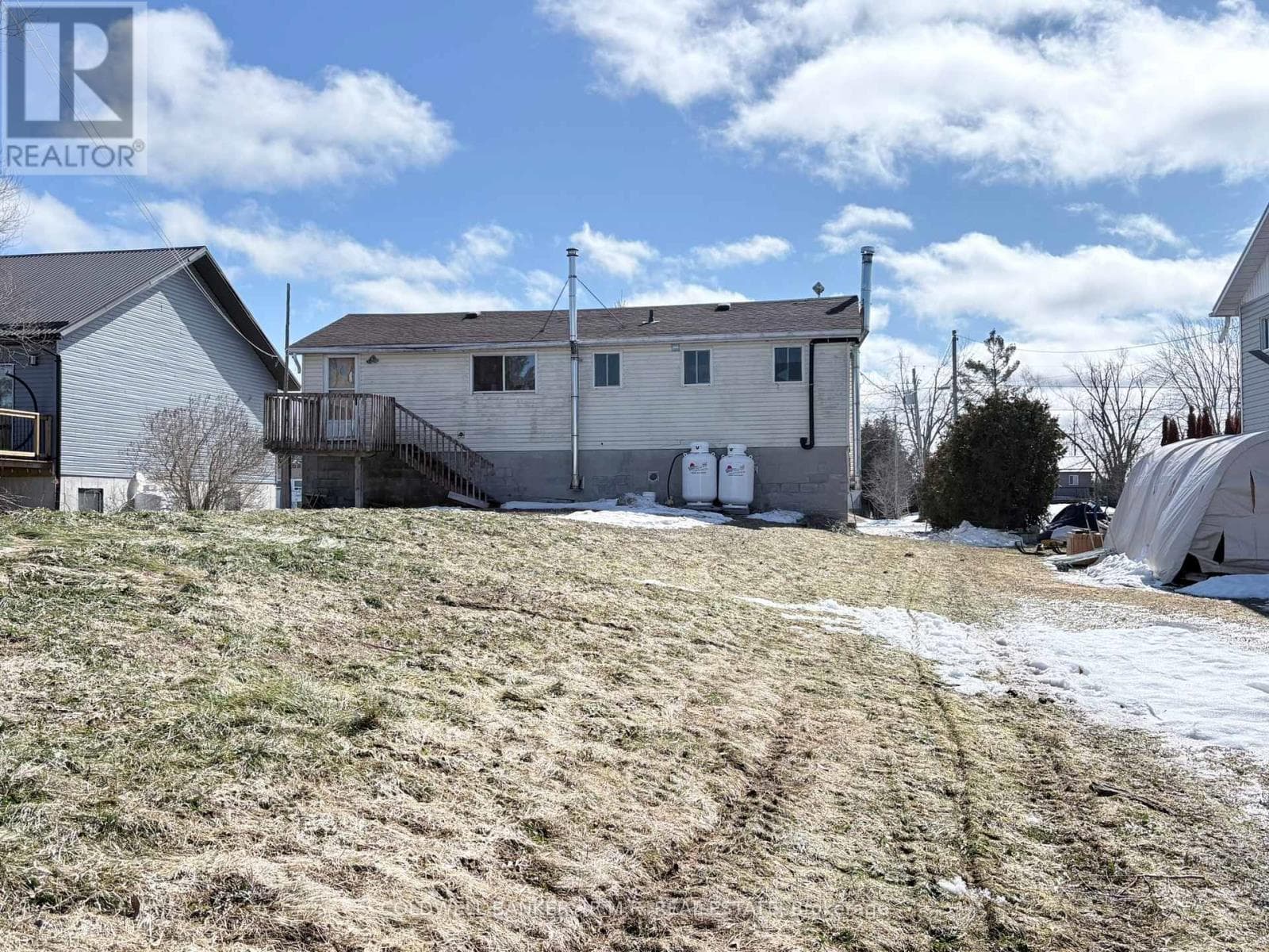 268 MCGUIRE BEACH ROAD photo 2