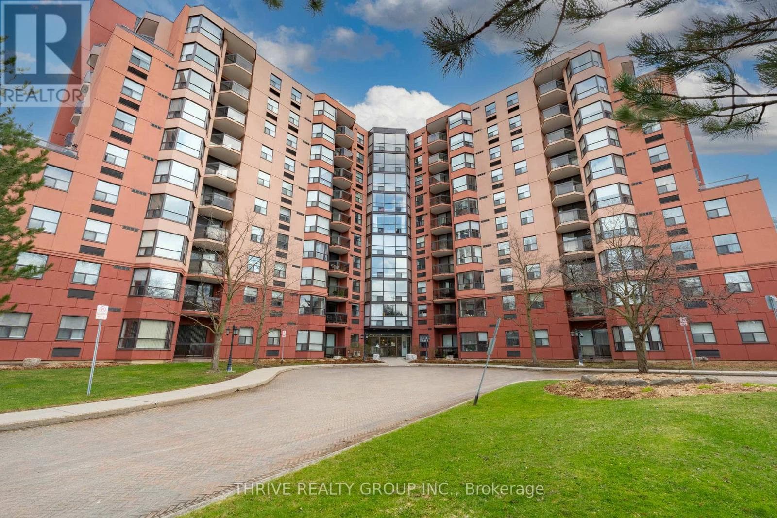 1 bed 1 bath single family at 803 - 600 TALBOT STREET — $329,999