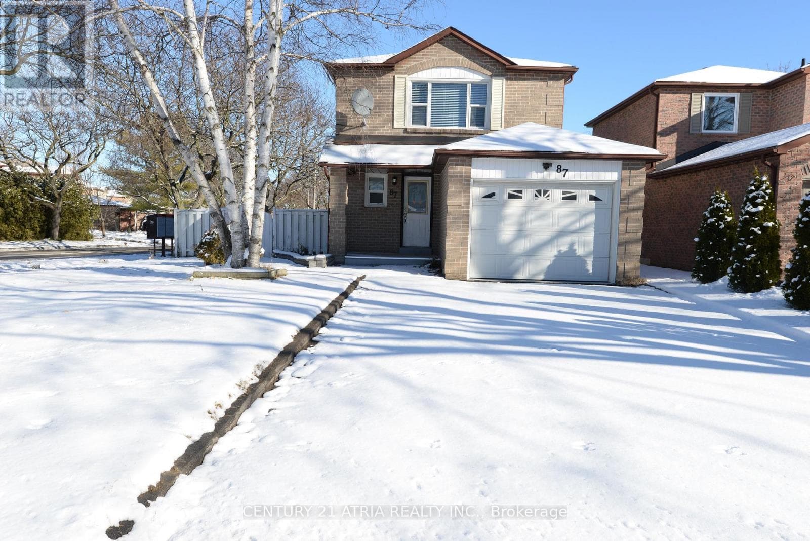 87 RADFORD DRIVE photo 2