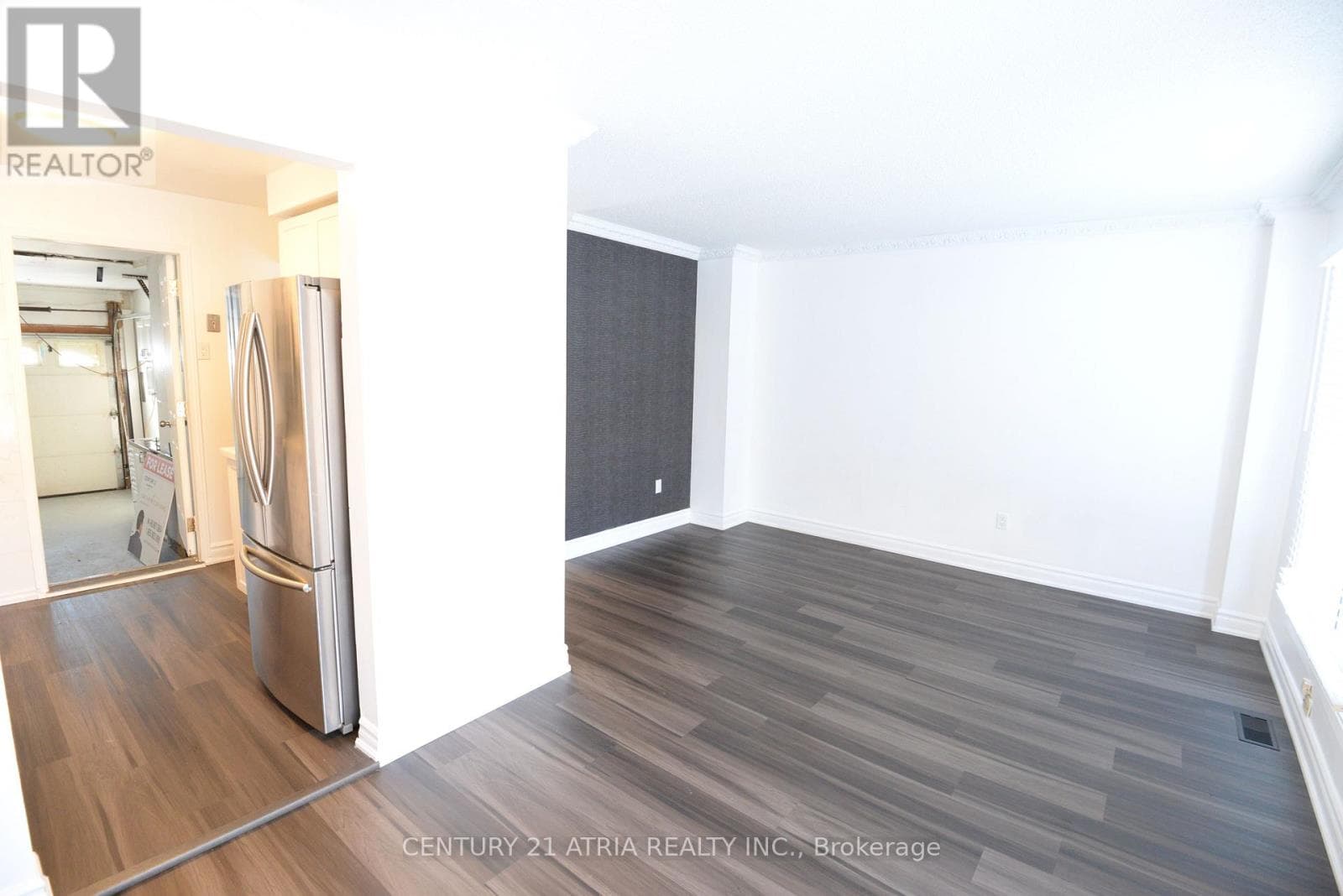 87 RADFORD DRIVE photo 4