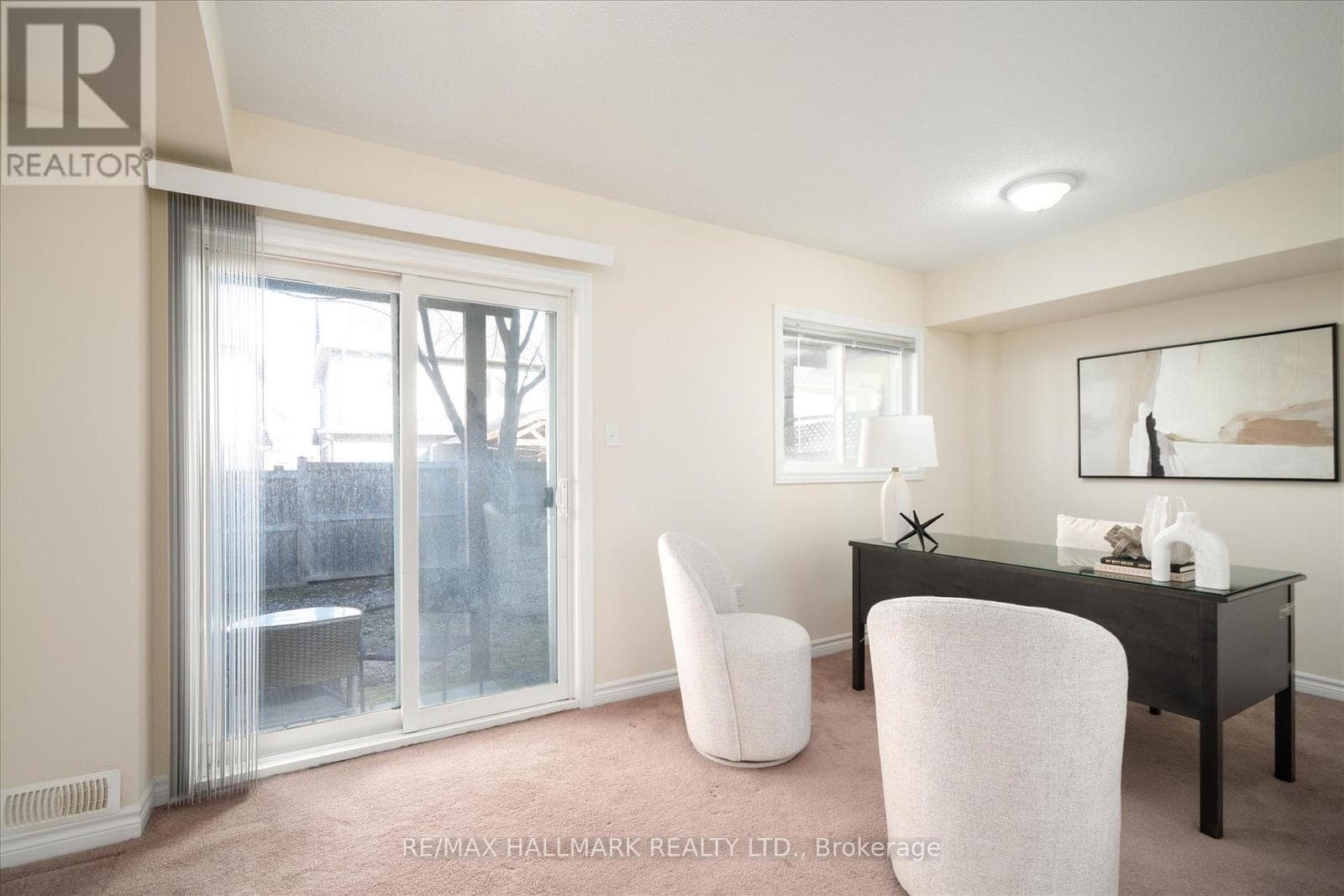 32 KATERSON LANE photo 4