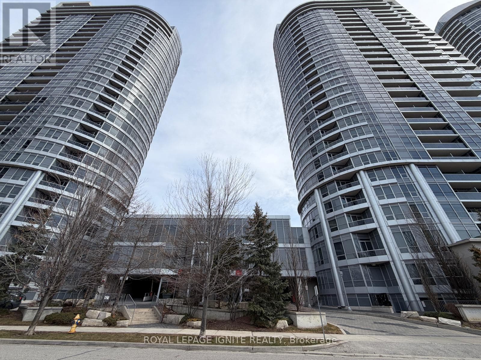 2 bed 2 bath single family at 2001 - 151 VILLAGE GREEN SQUARE — $549,900