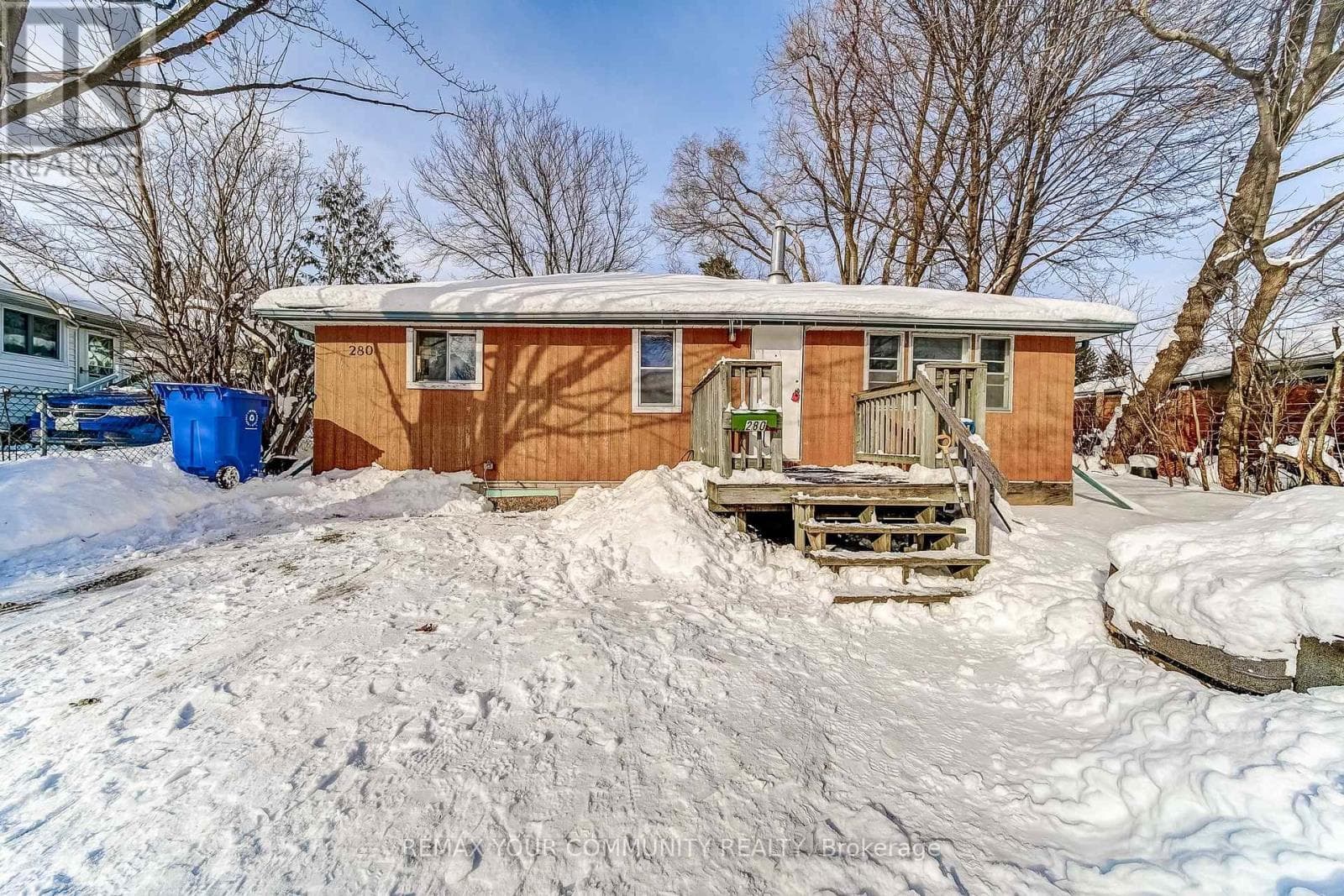 280 PASADENA DRIVE photo 2