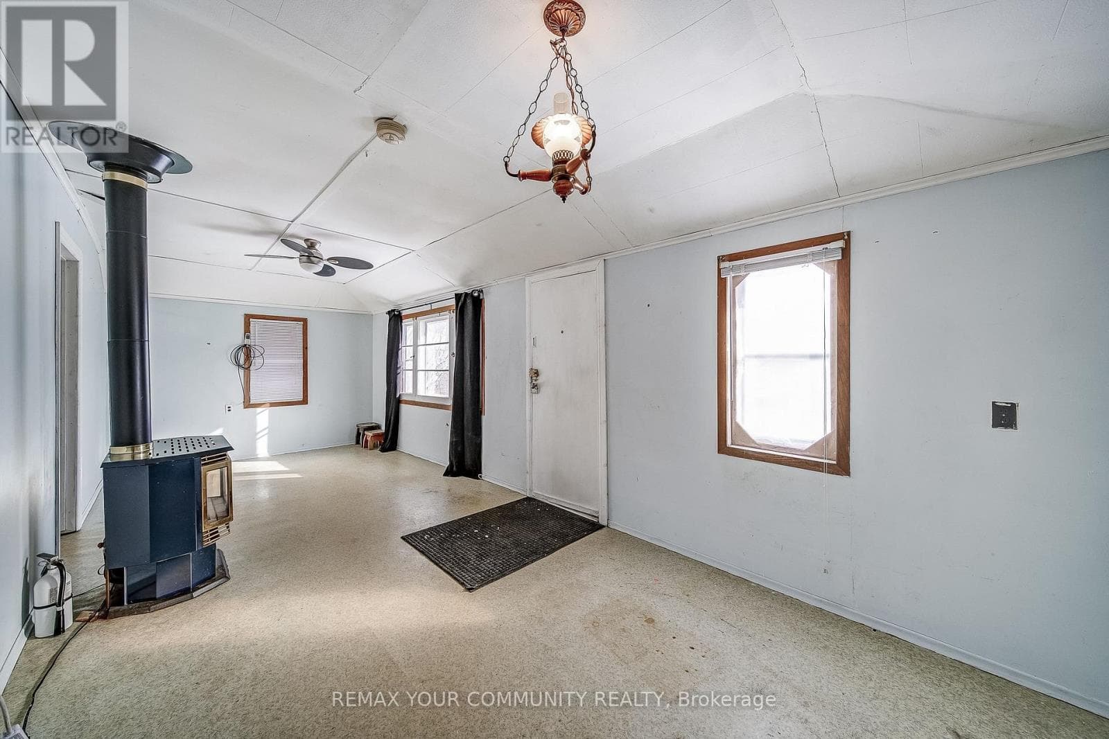 280 PASADENA DRIVE photo 4