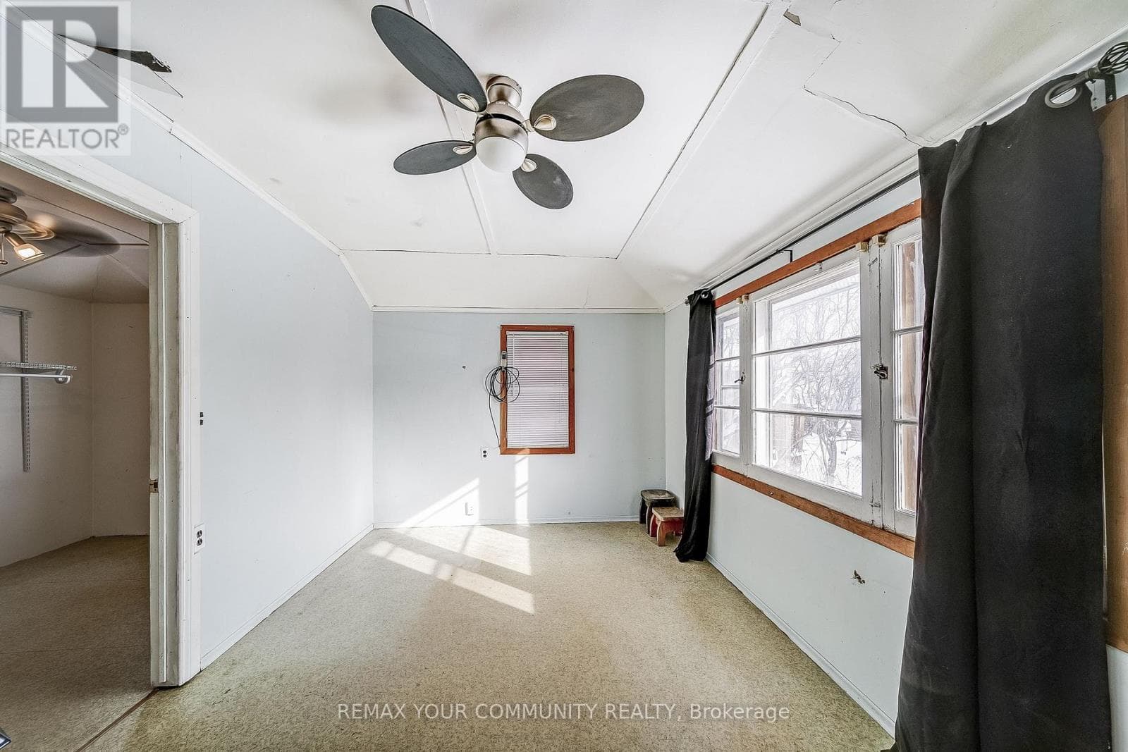 280 PASADENA DRIVE photo 5