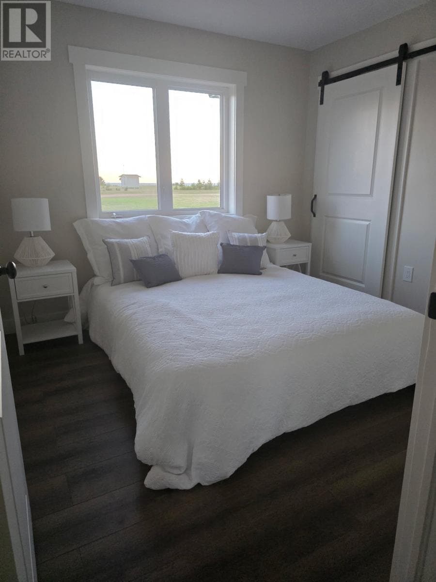 8 Waterview Lane photo 3