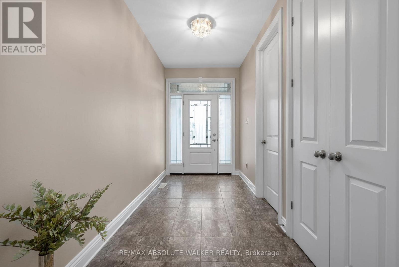 272 STERLING STREET photo 4