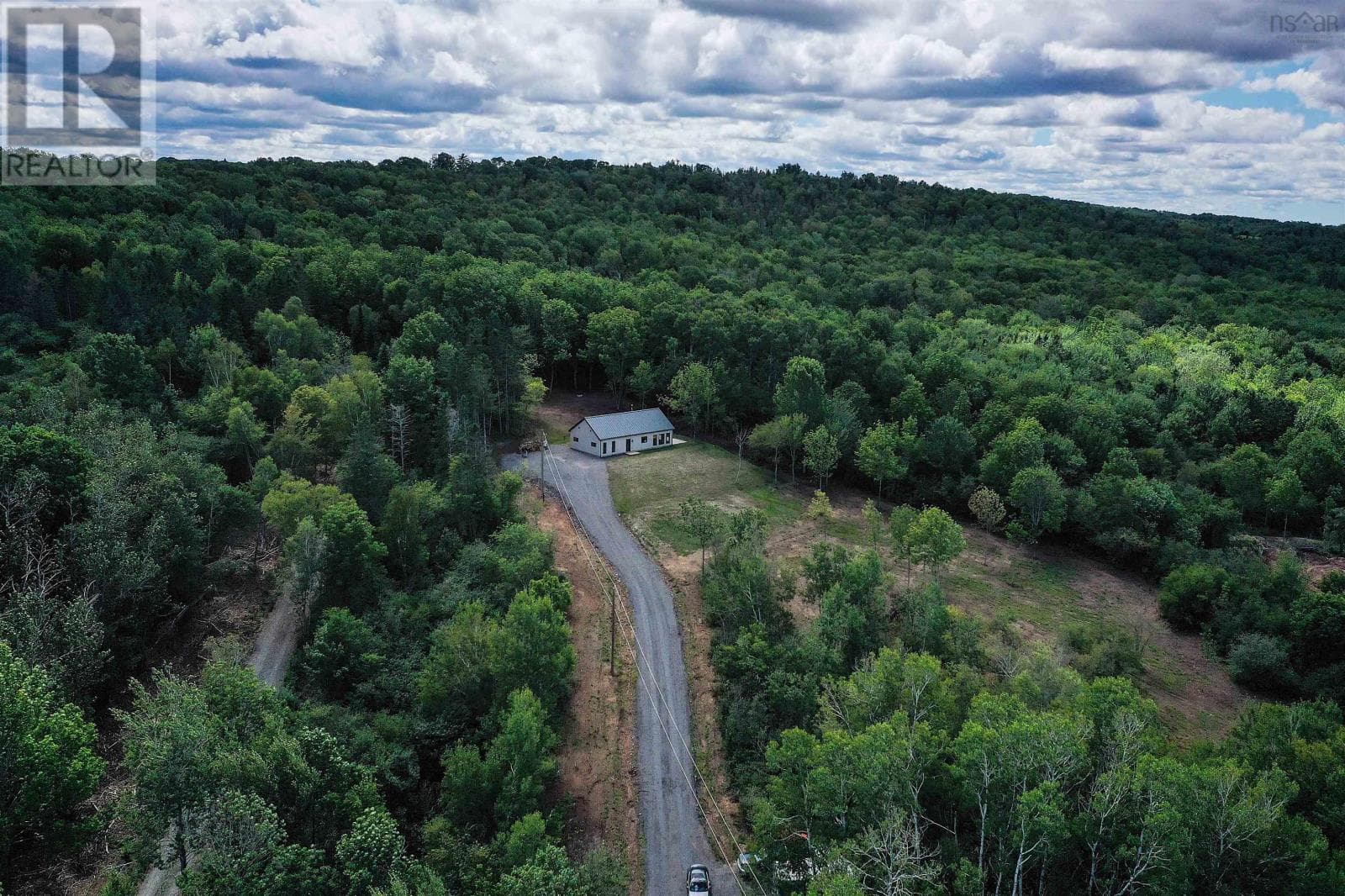 800 BLUFF Road photo 2