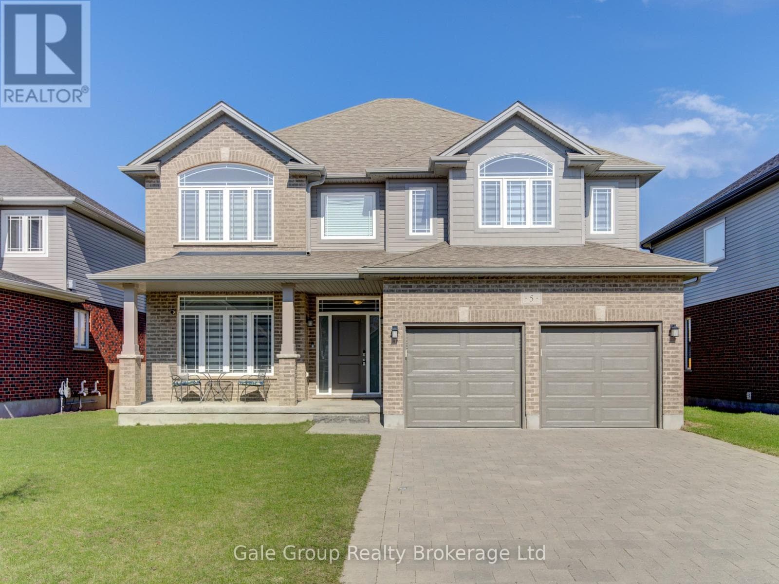 4 bed 3 bath single family at 5 BALMORAL LANE — $887,000