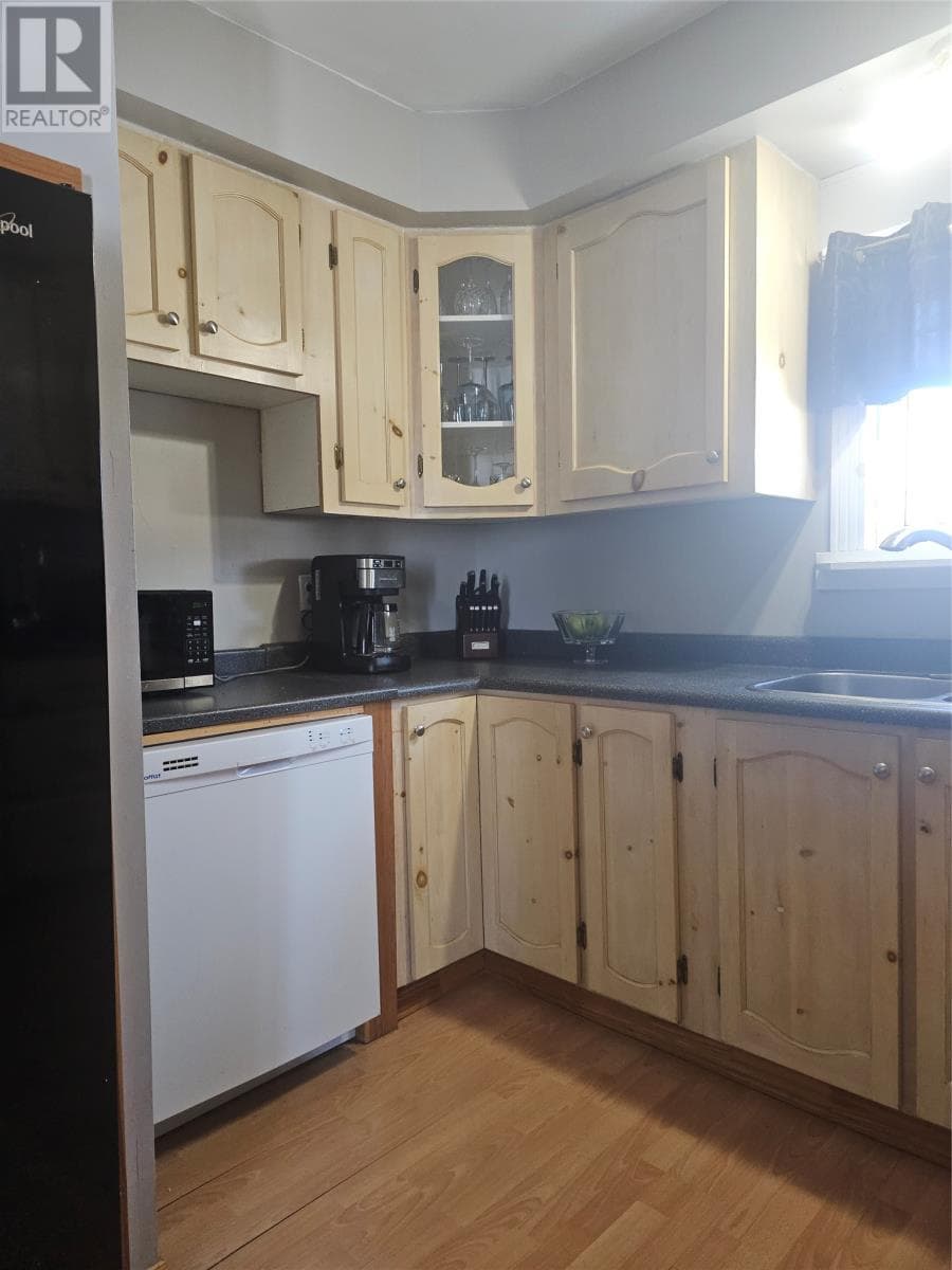 10 Braggs Lane photo 5