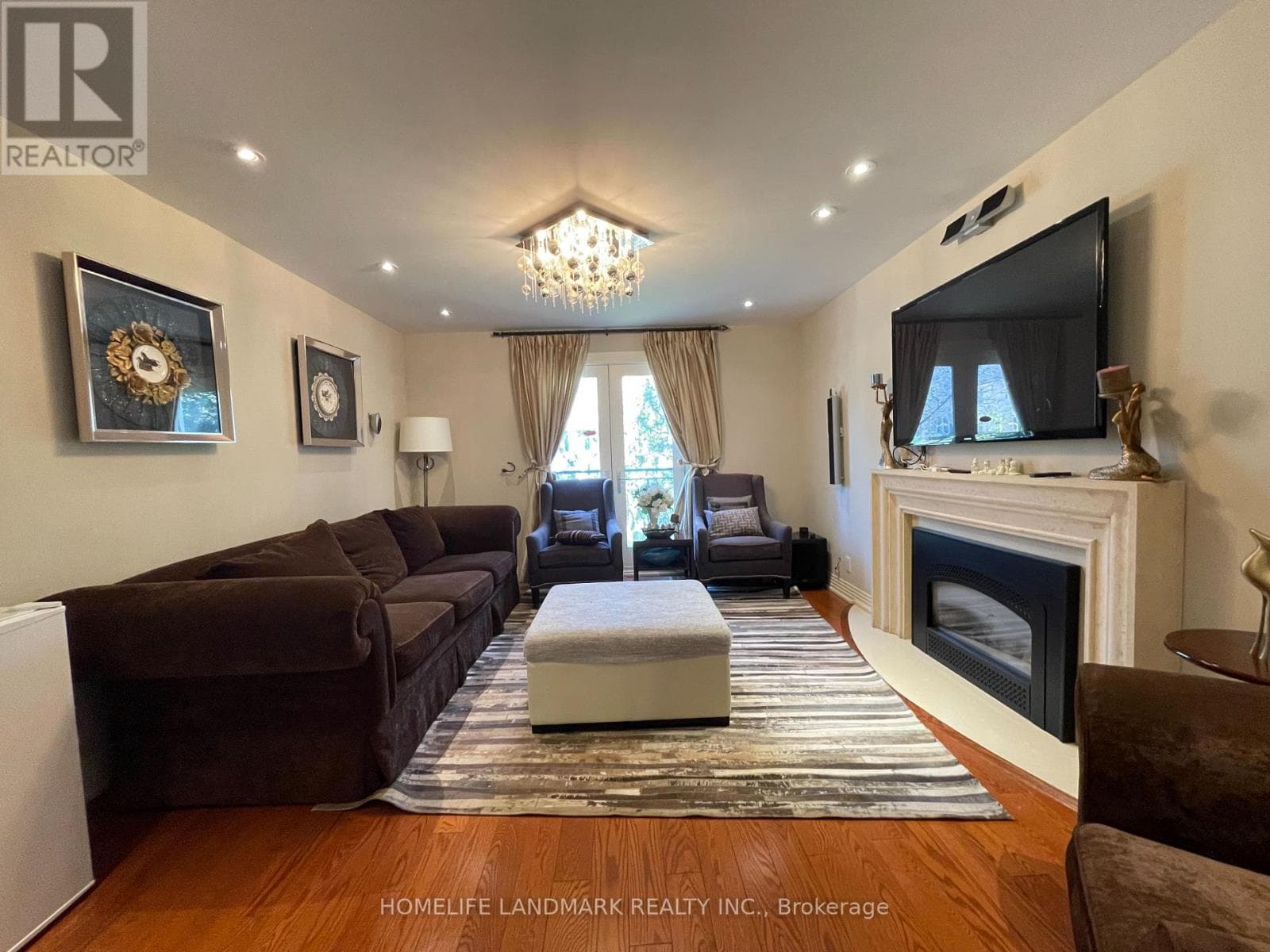 35 GARDINER ROAD E photo 5