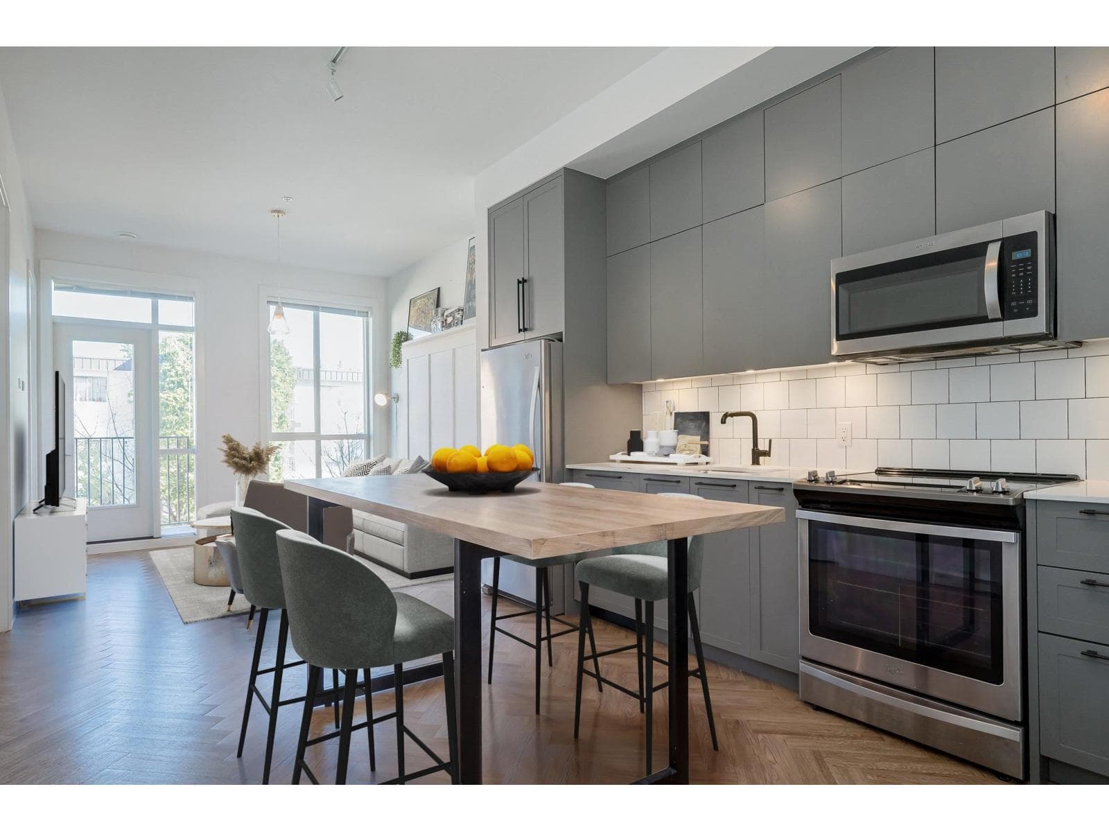 2 bed 2 bath single family at 214 10168 149 STREET — $550,000