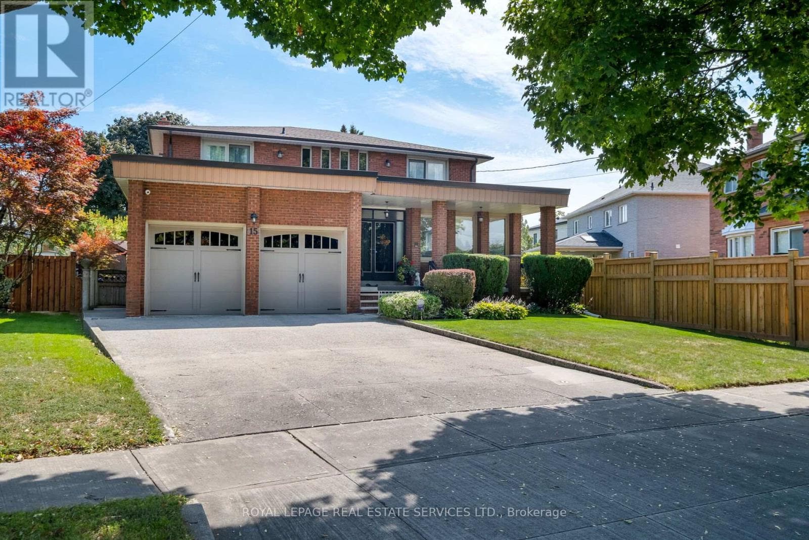 15 WESTROYAL ROAD photo 2