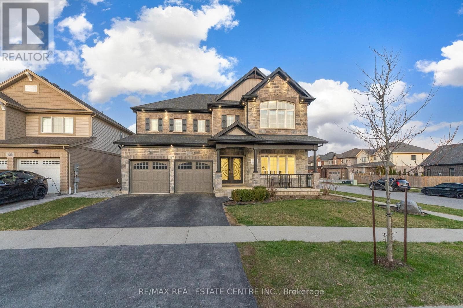 127 LAMETTI DRIVE photo 2