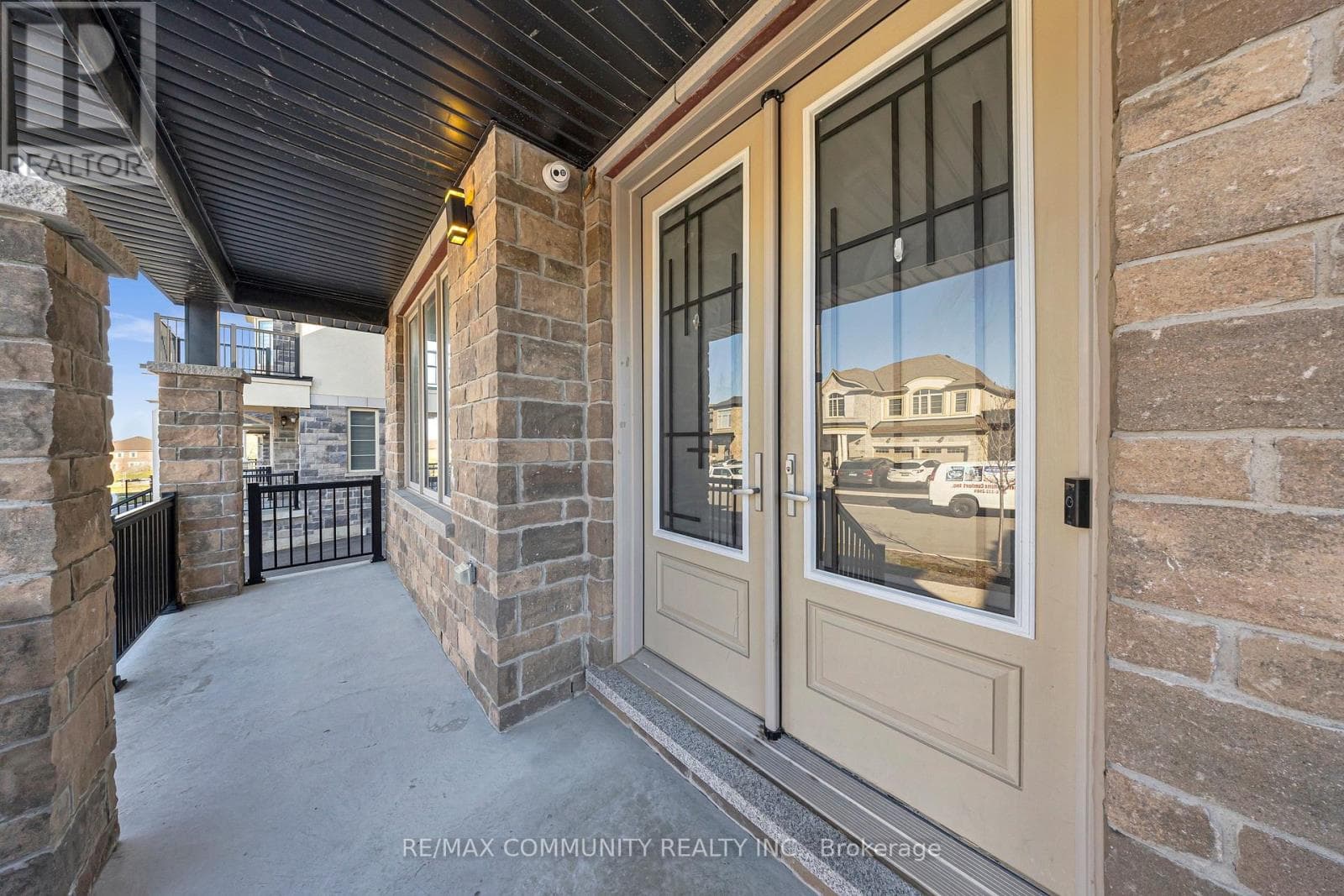 2489 FLORENTINE PLACE photo 4