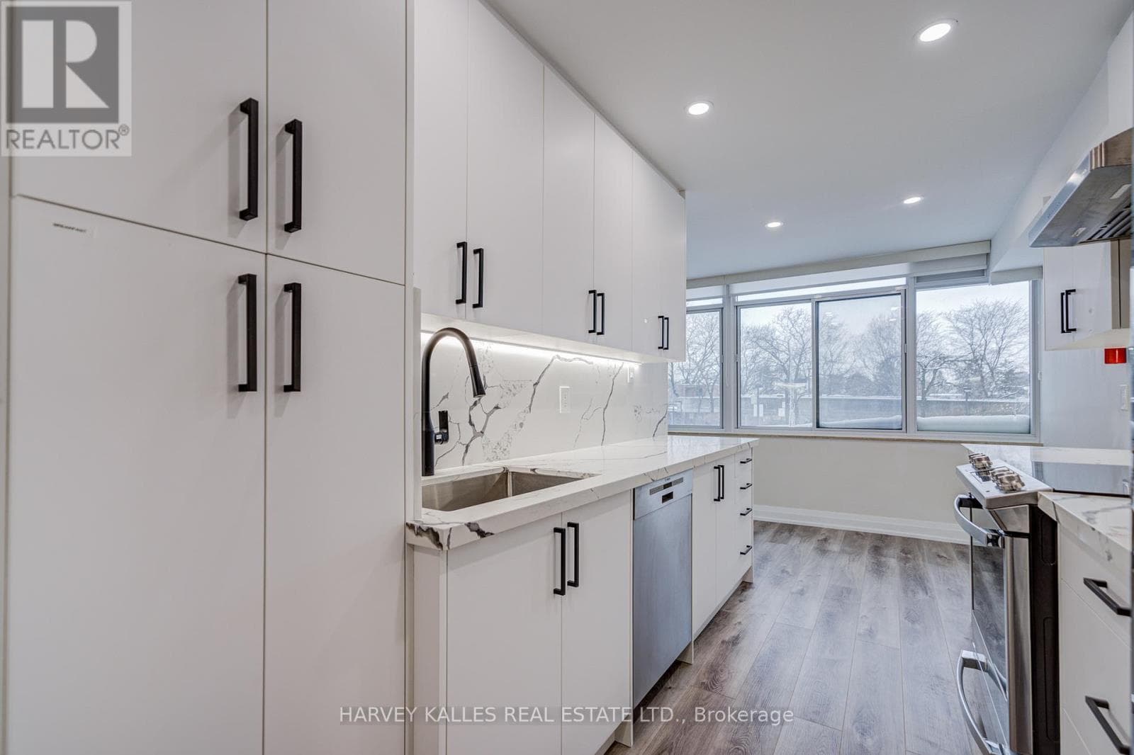 2 bed 2 bath single family at 109 - 3000 BATHURST STREET — $799,000