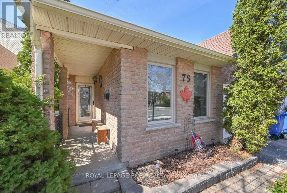73 DUFFERIN STREET photo 3