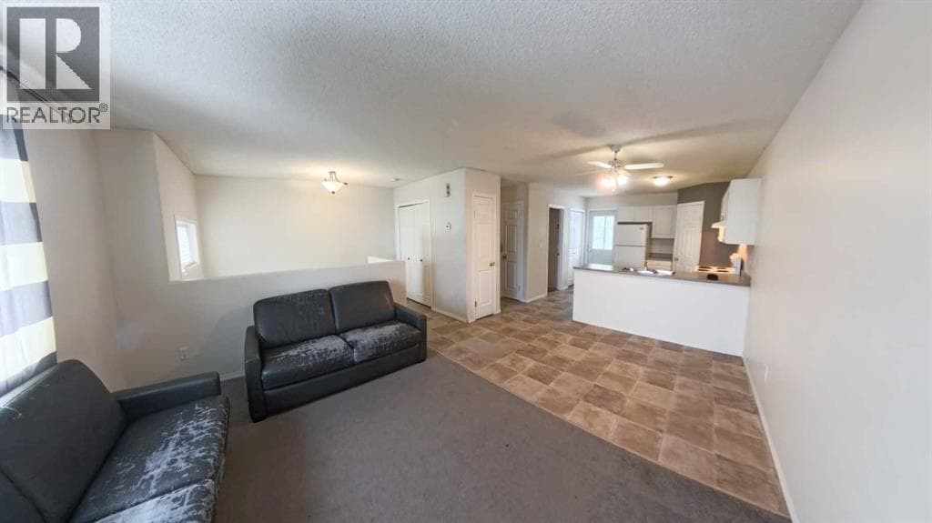 279 Mustang Road photo 5