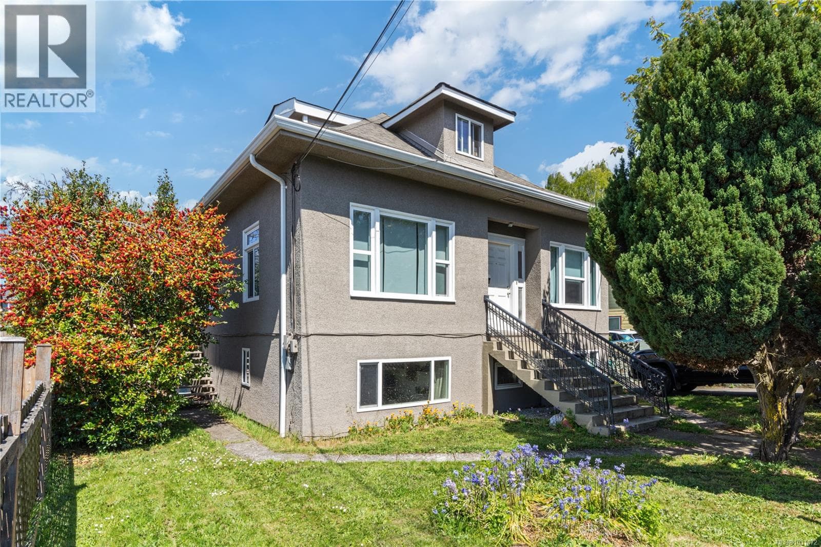 5 bed 4 bath single family at 1142 North Park St — $1,439,900