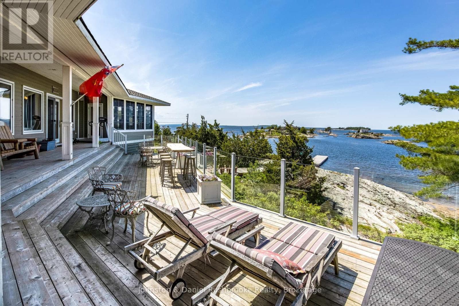 2 ISLAND 1210 photo 5