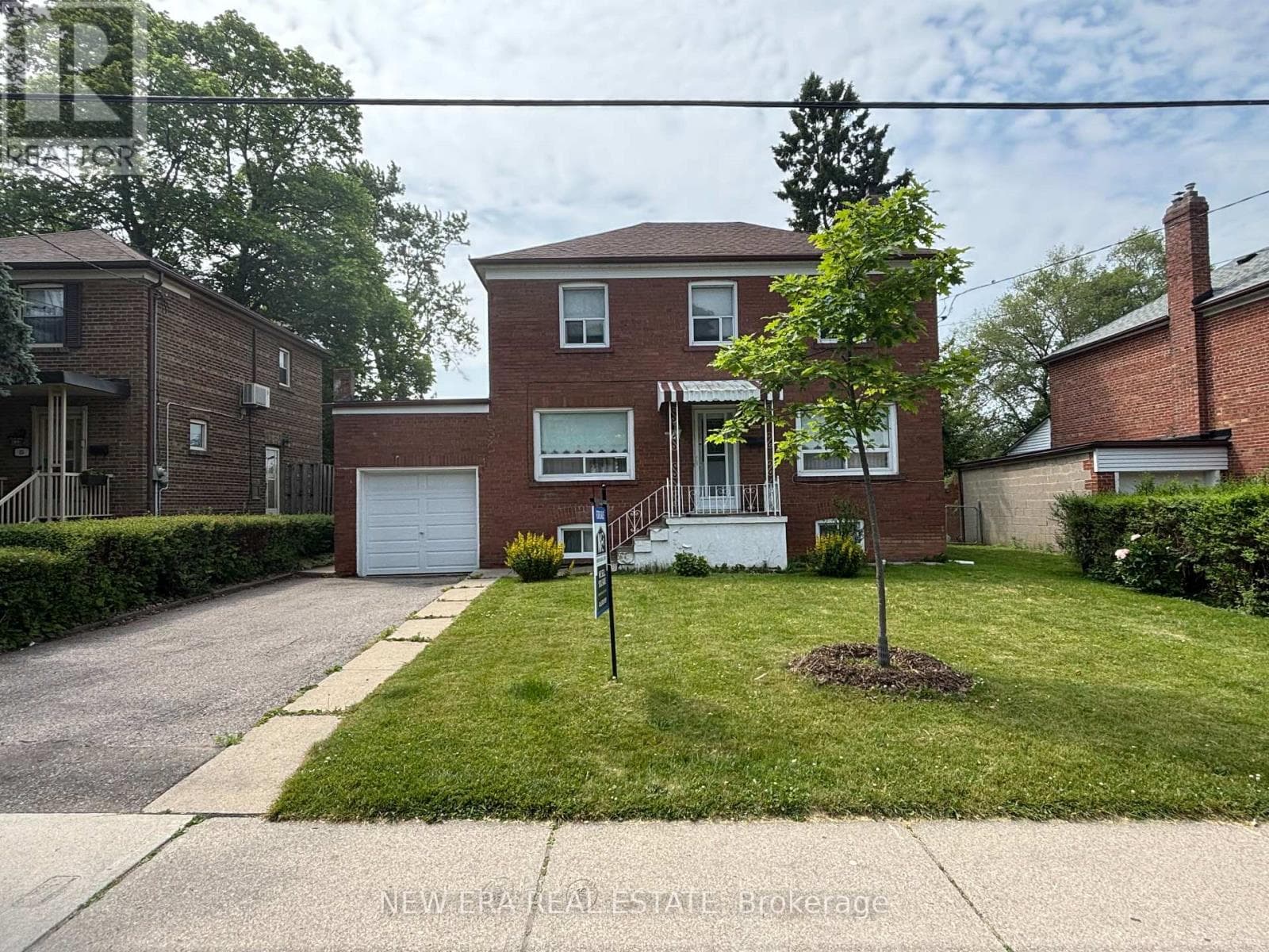 27 DELL PARK AVENUE photo 2