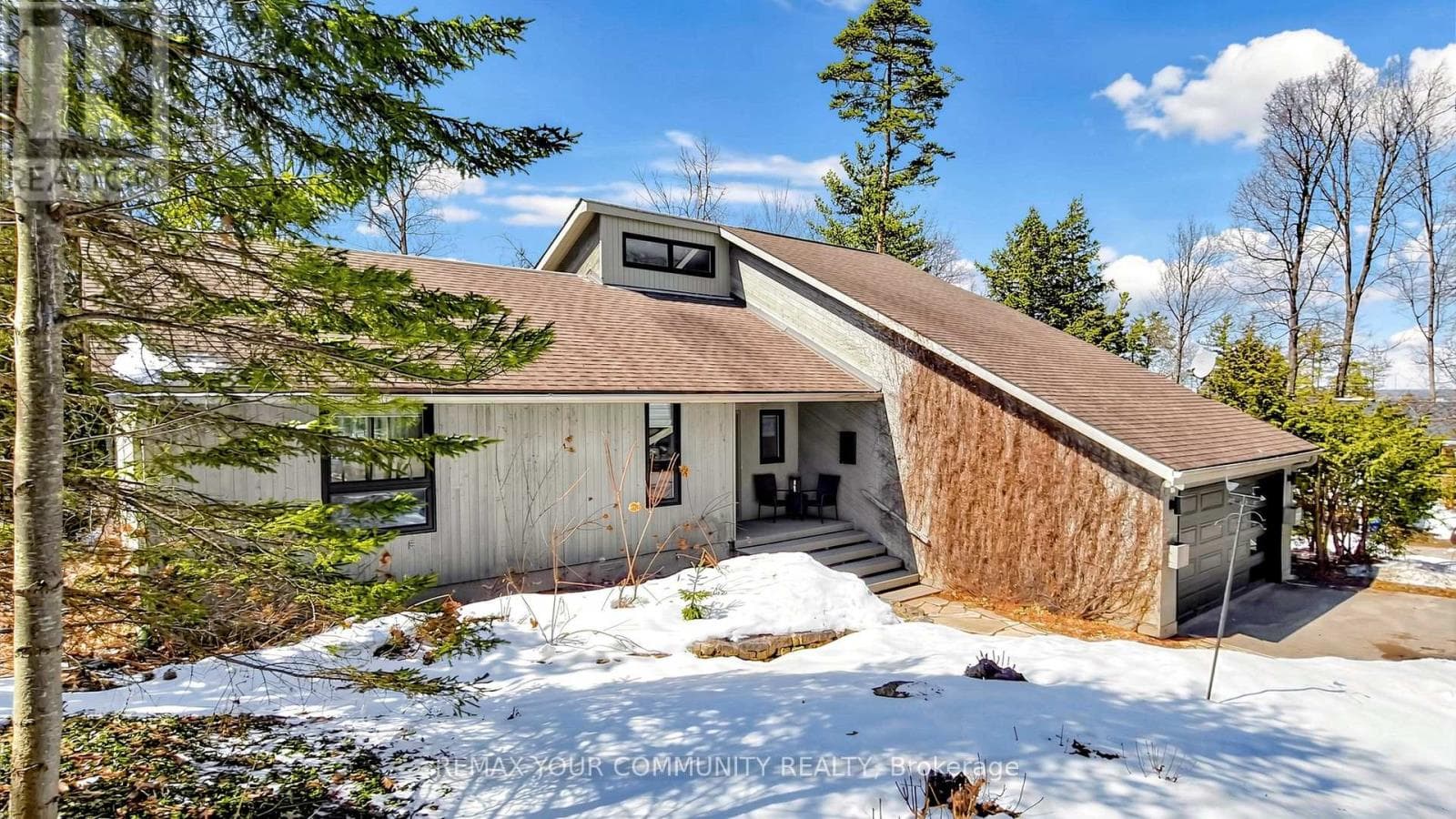 3792 FAIRWAY ROAD photo 4