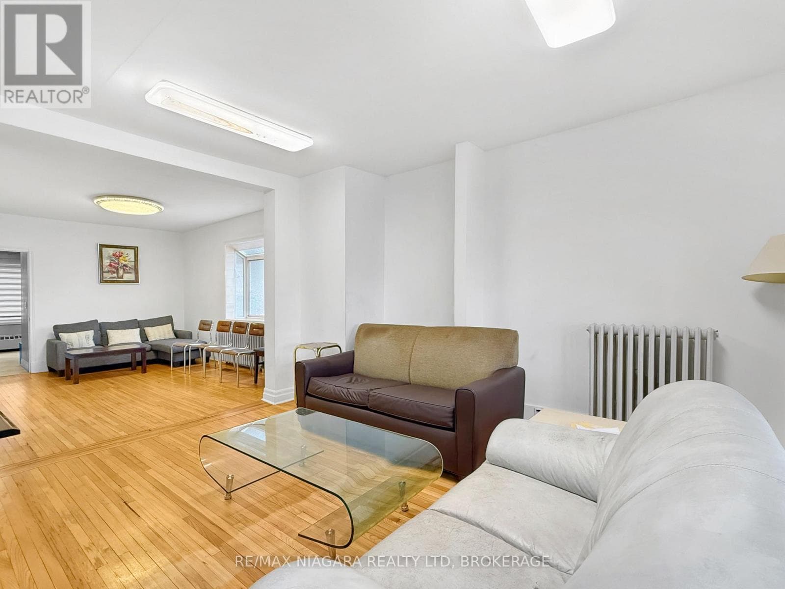 177 NIAGARA BOULEVARD photo 2