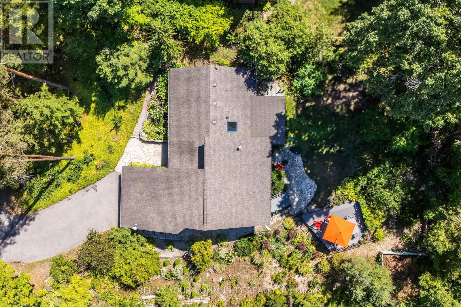 3792 FAIRWAY ROAD photo 2