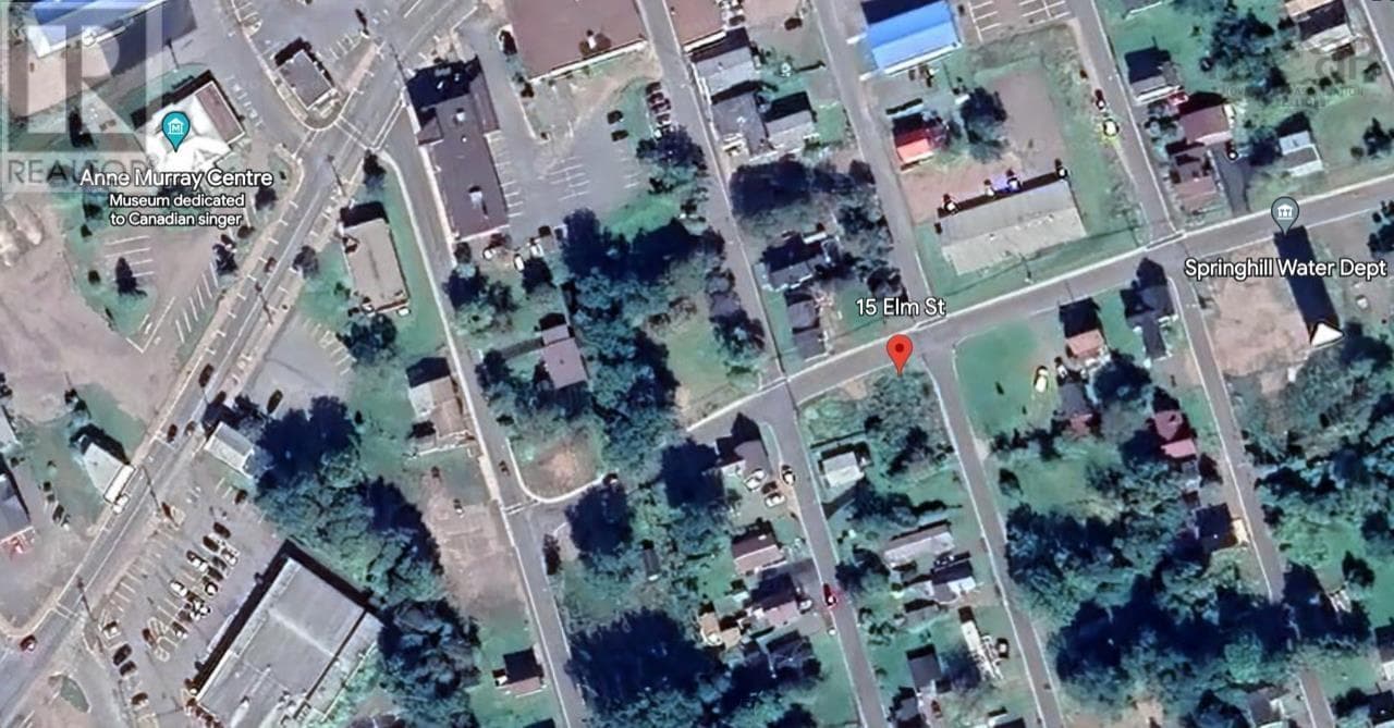 15 Elm Street photo 2