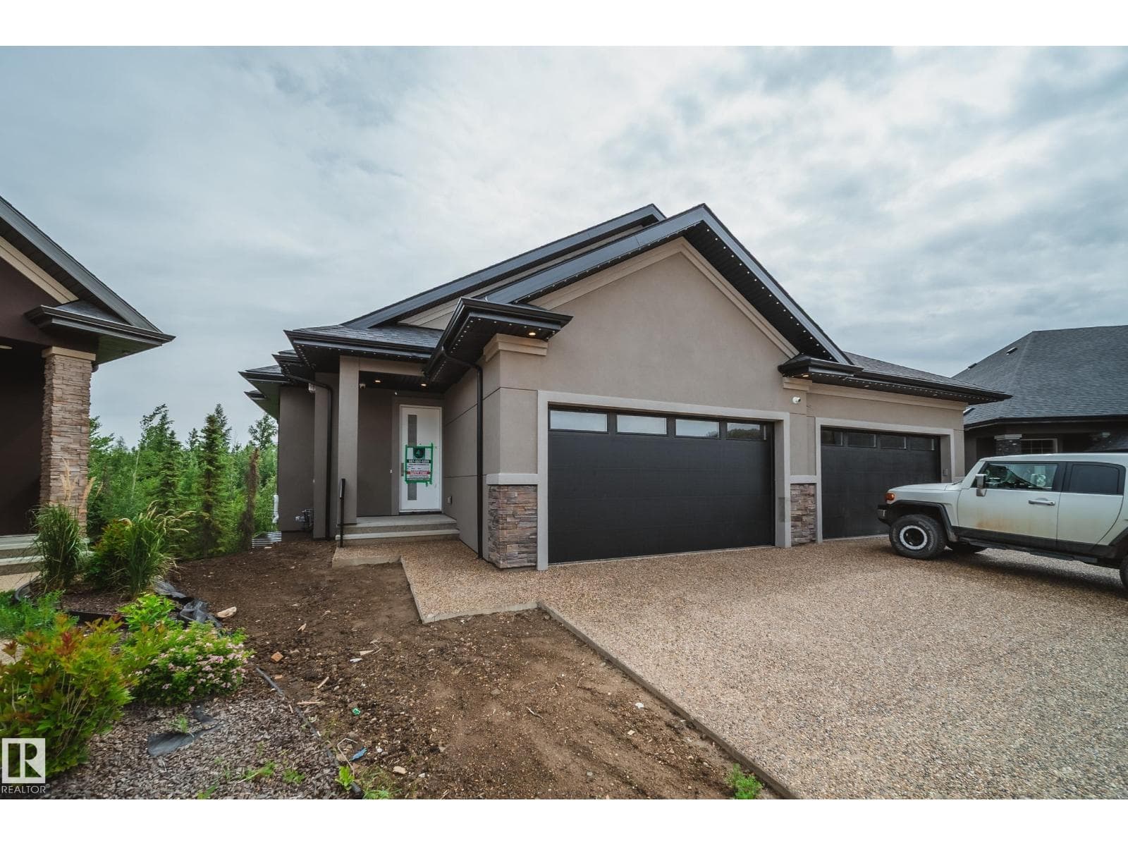 #21 20425 93 AV NW photo 3