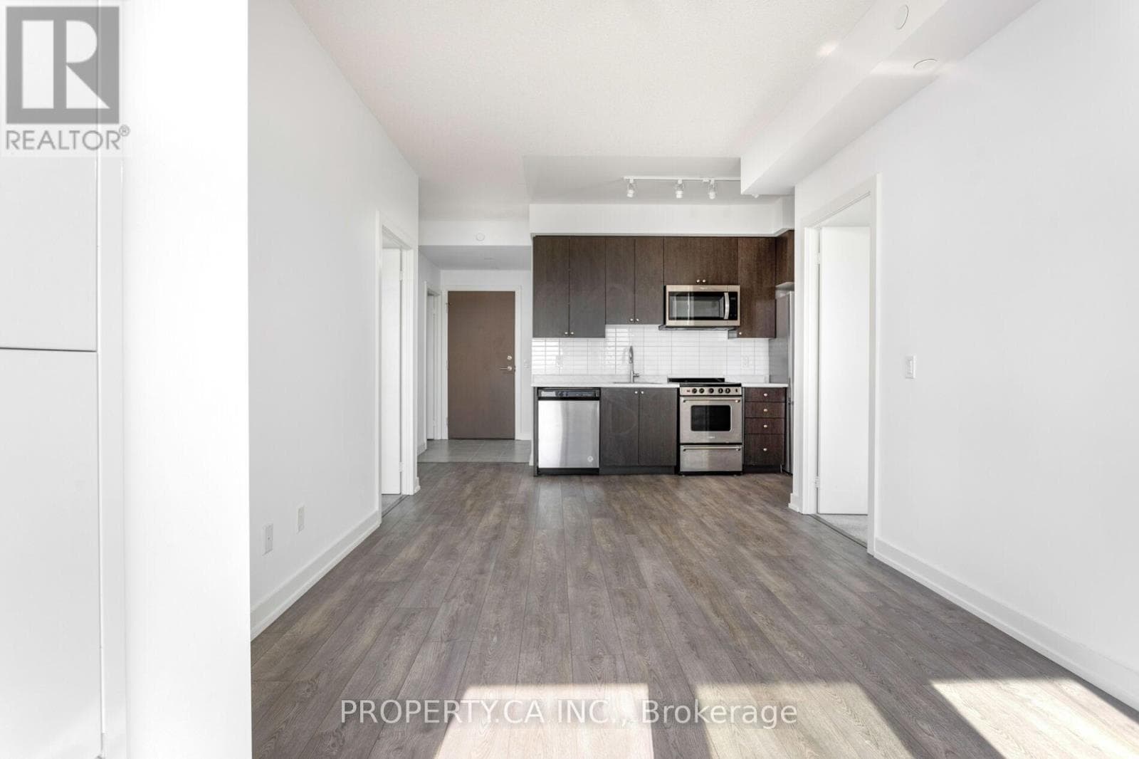 1102 - 10 WILBY CRESCENT photo 3
