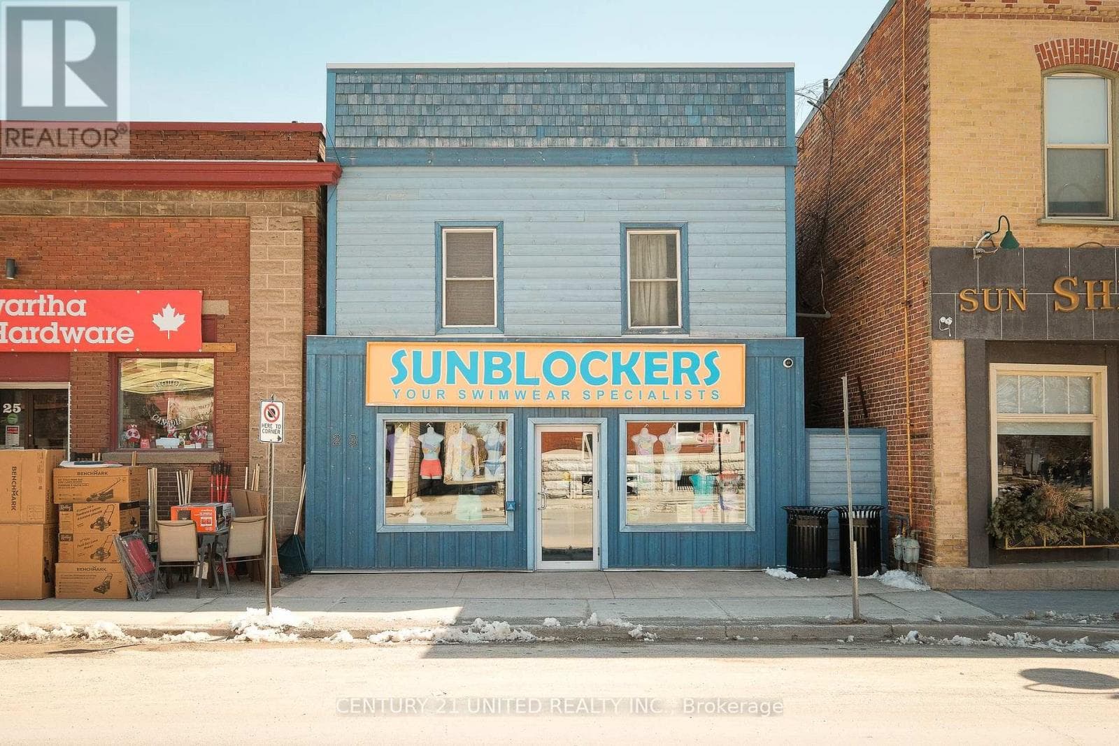 retail at 23 QUEEN STREET — $599,000