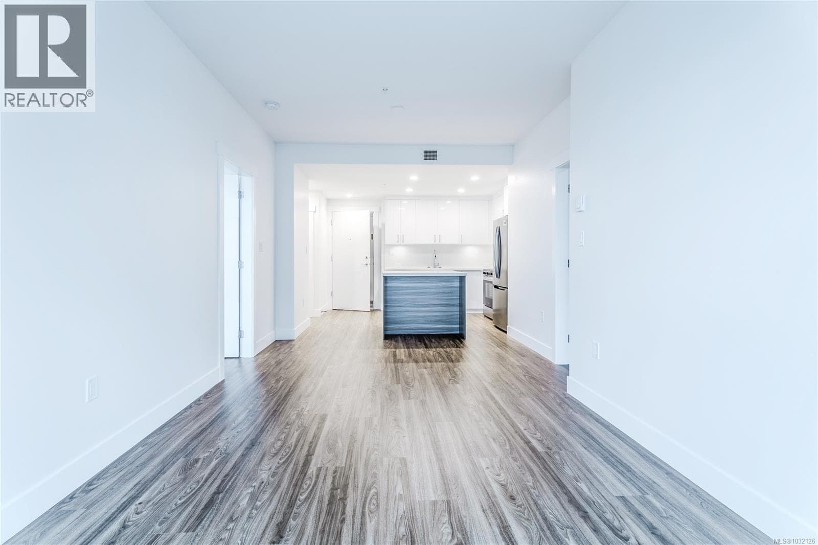 407 6320 Sentinal Dr photo 5