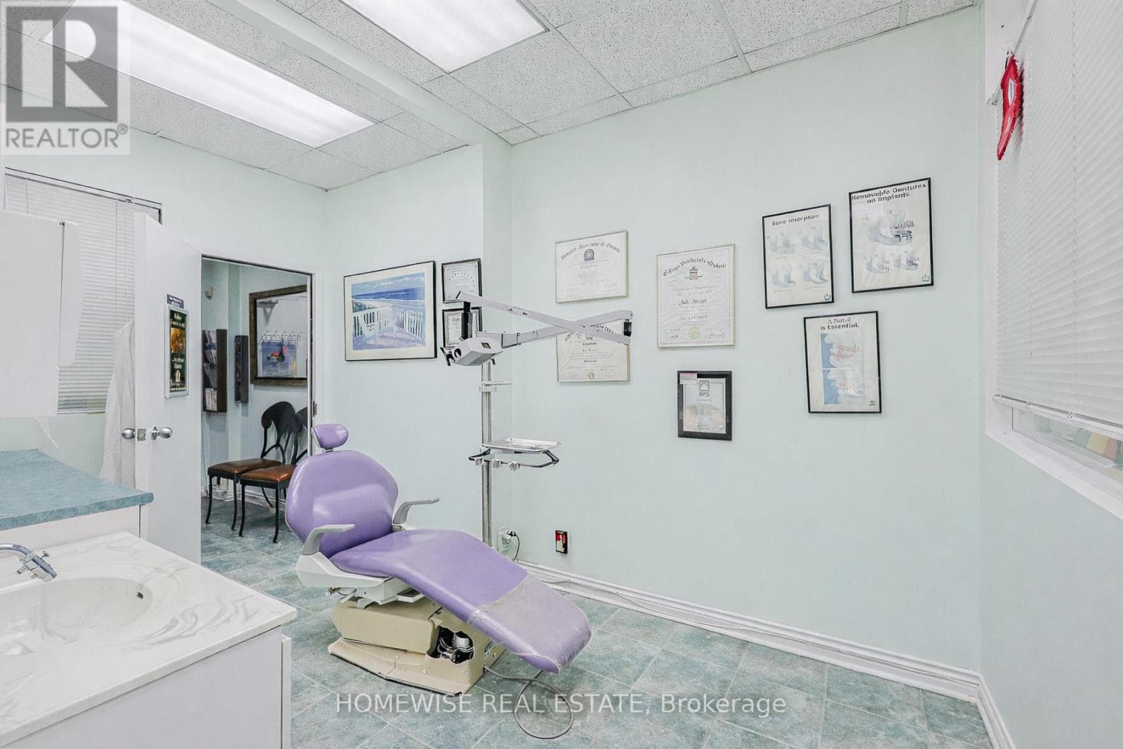 302 - 1466 BATHURST STREET photo 5