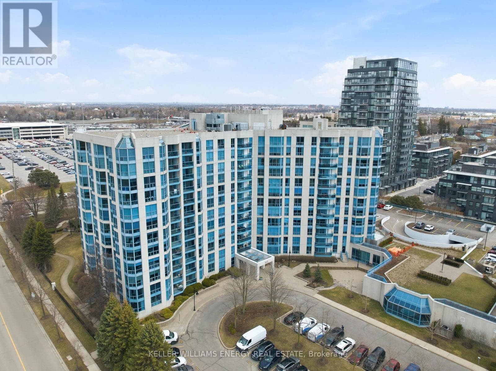 2 bed 2 bath single family at 903 - 360 WATSON STREET W — $699,900