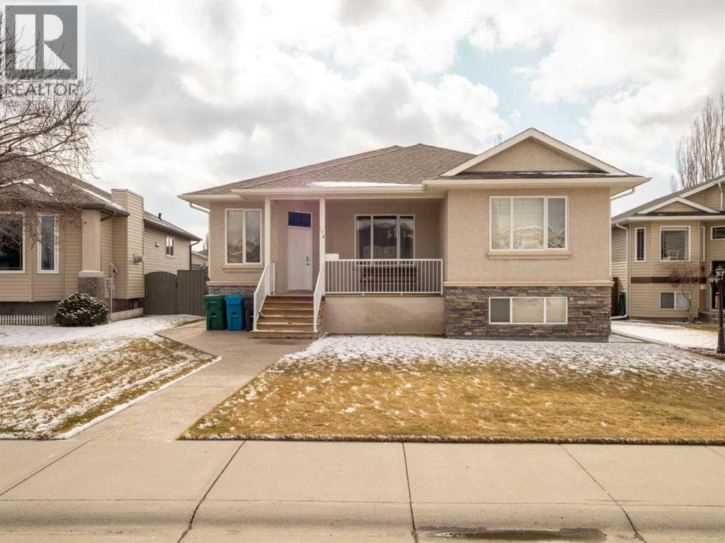 4 bed 3 bath single family at 108 Riverdale Terrace W — $575,000