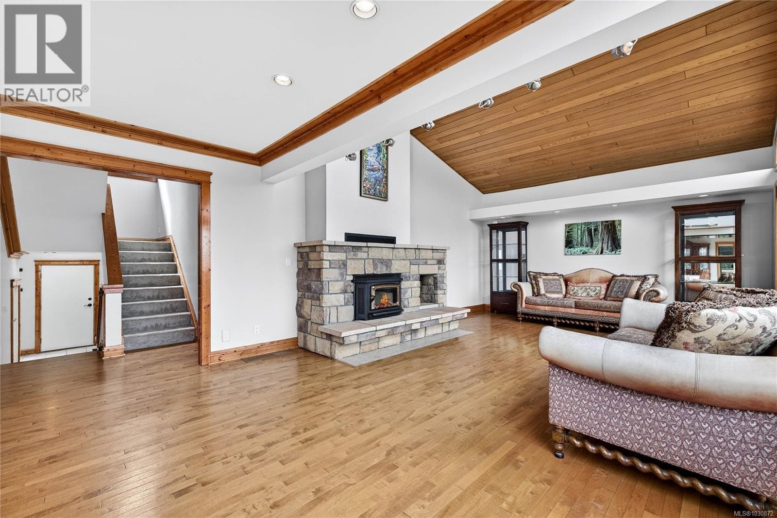 200 Wilkie Way photo 2