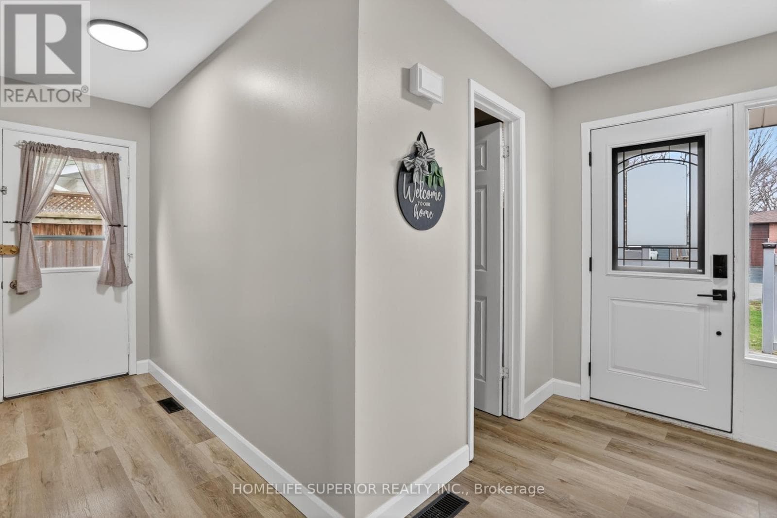 42 ARTHUR MARK DRIVE photo 5